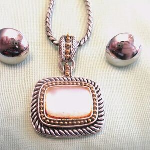 AVON  Silver Tone Chain Necklace With Pendant & Silver Tone Pierced Earrings